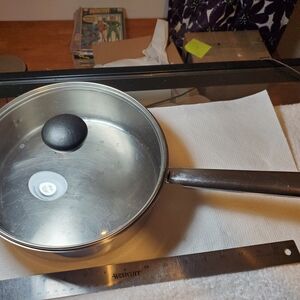 VINTAGE RARE "Cuisinarts" with an 's' 10" D saucepan 3"H Made in France STAINLES